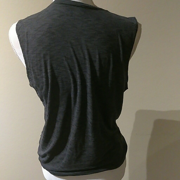 Tank work out shirt - Picture 3 of 3